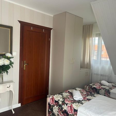 Gosciniec Pod Lipa Appartement Mikołajki Buitenkant foto