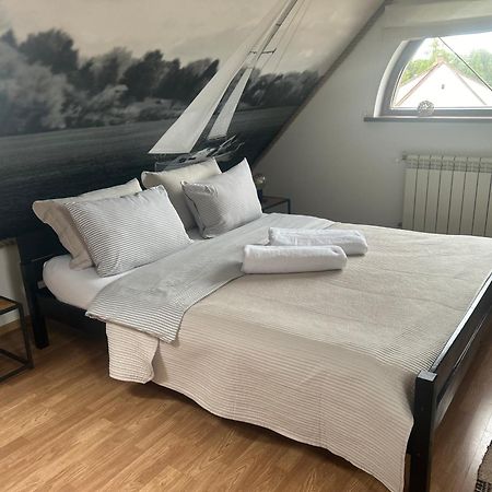Gosciniec Pod Lipa Appartement Mikołajki Buitenkant foto