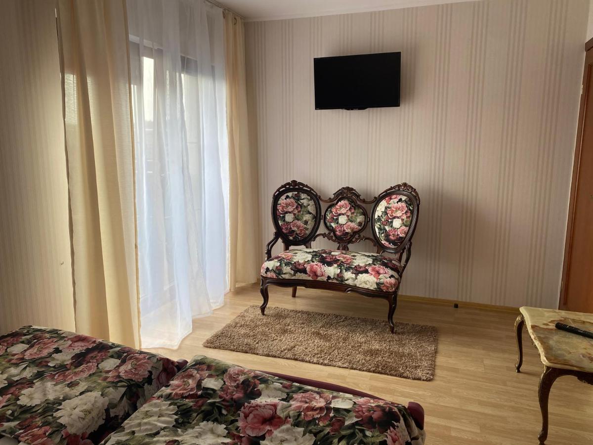 Gosciniec Pod Lipa Appartement Mikołajki Buitenkant foto