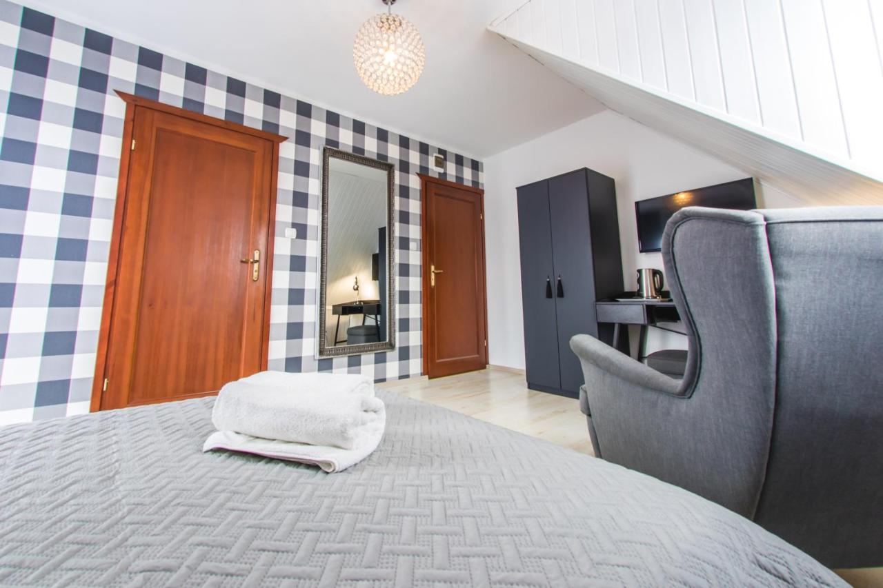 Gosciniec Pod Lipa Appartement Mikołajki Buitenkant foto