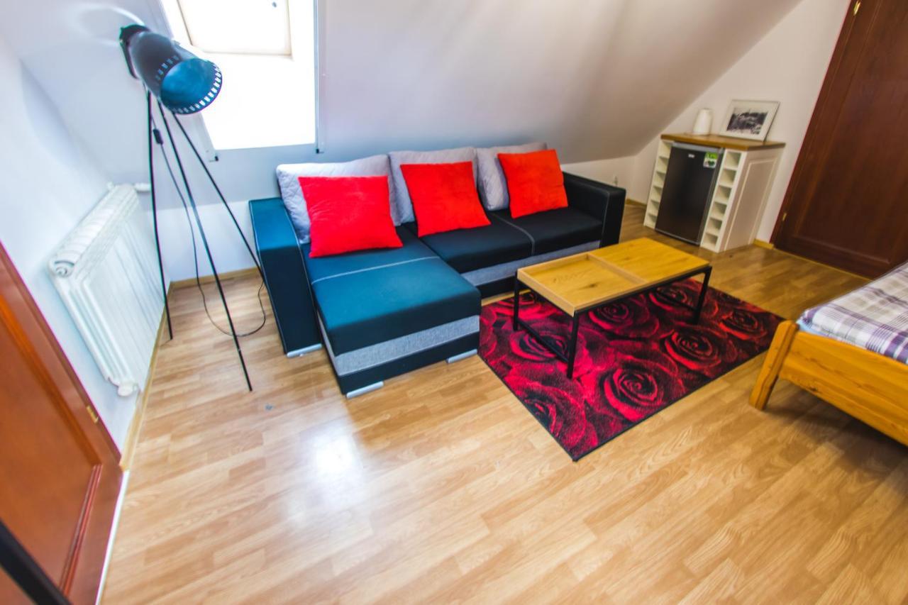 Gosciniec Pod Lipa Appartement Mikołajki Buitenkant foto