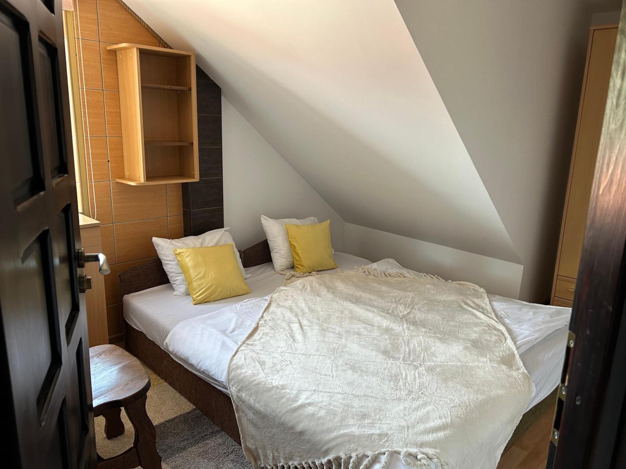 Gosciniec Pod Lipa Appartement Mikołajki Buitenkant foto